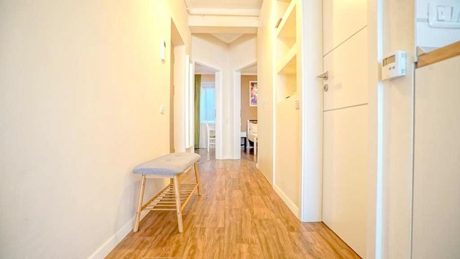 Maximus Apartment